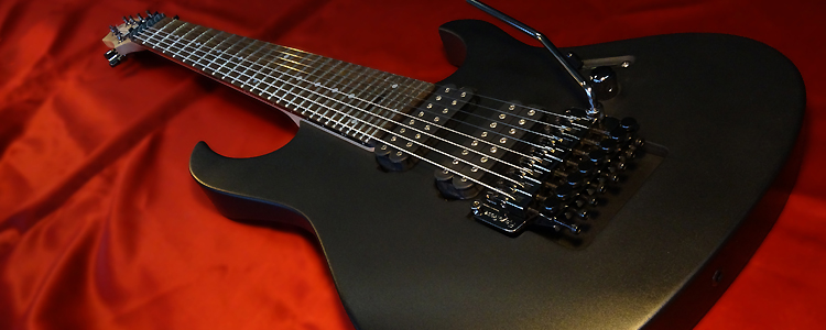Custom-I model | 8 strings ("Graphite black" finish)