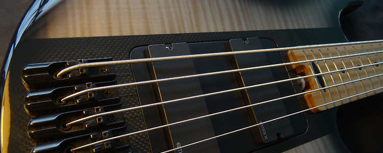 Session Bass | The modular 5 strings bass with carbon style core